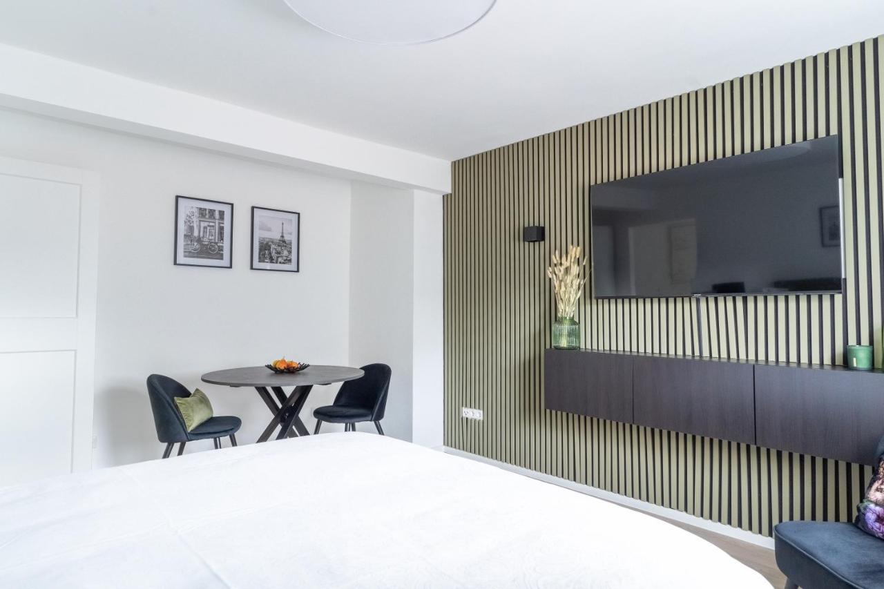 Green Flat Duesseldorf First Luaran gambar
