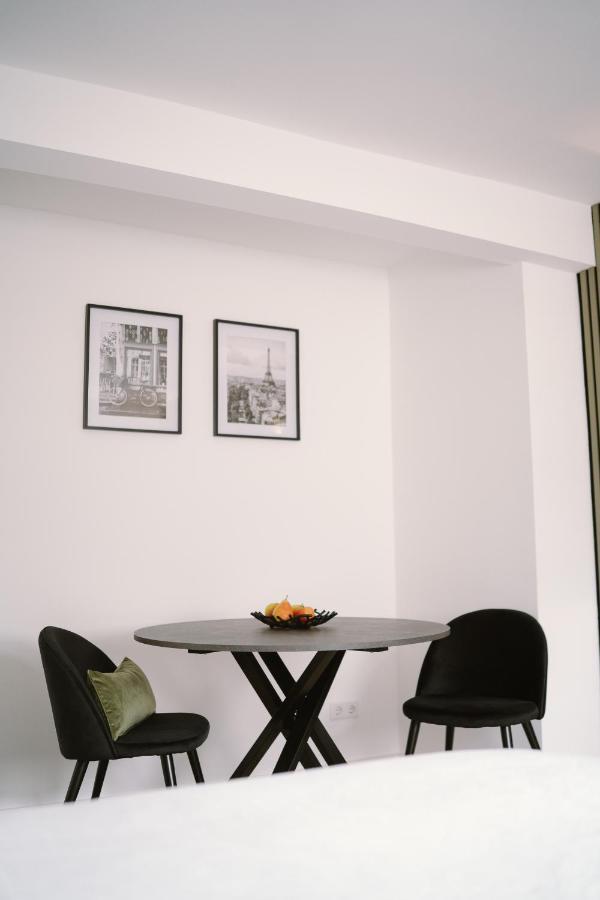 Green Flat Duesseldorf First Luaran gambar