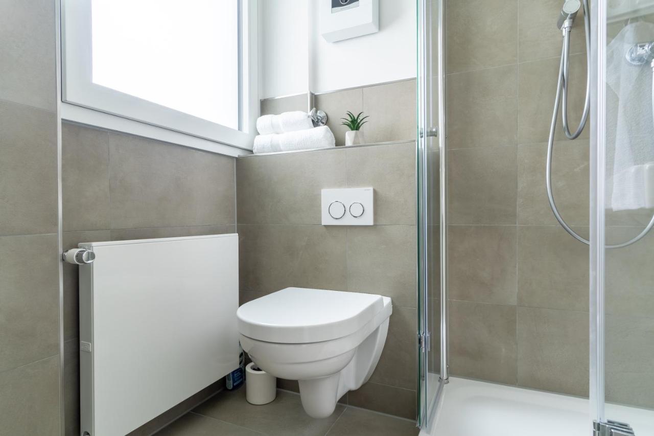 Green Flat Duesseldorf First Luaran gambar